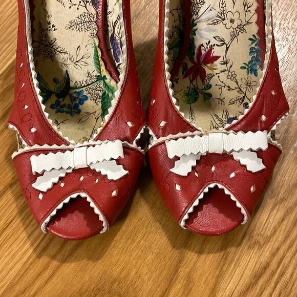 Naughty Monkey Red and White Heels - Picture 9 of 12